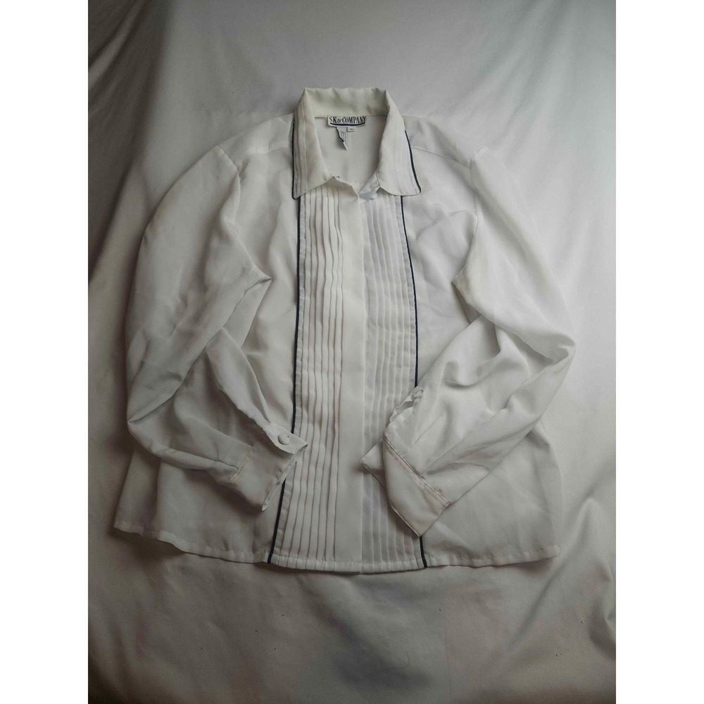 SK & Company White Pleated Tuxedo Blouse Navy Piping Size 12 Long Sleeve Womens